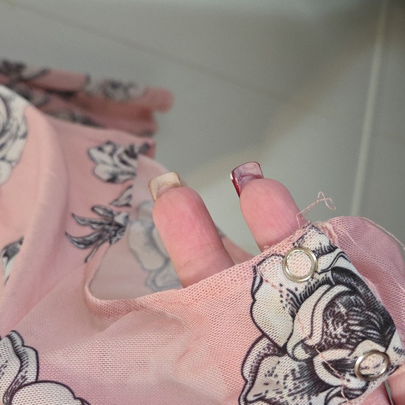 Nwot Streetwear Society Pink Floral bodysuit - Picture 4 of 4